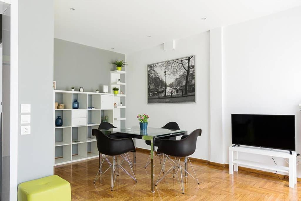 Sunlit 2Br Oasis In Metaxourghio 3Min From Metro Atenas Exterior foto