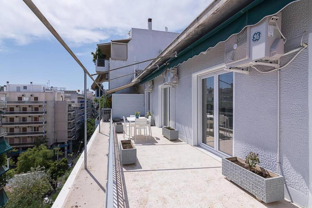 Sunlit 2Br Oasis In Metaxourghio 3Min From Metro Atenas Exterior foto