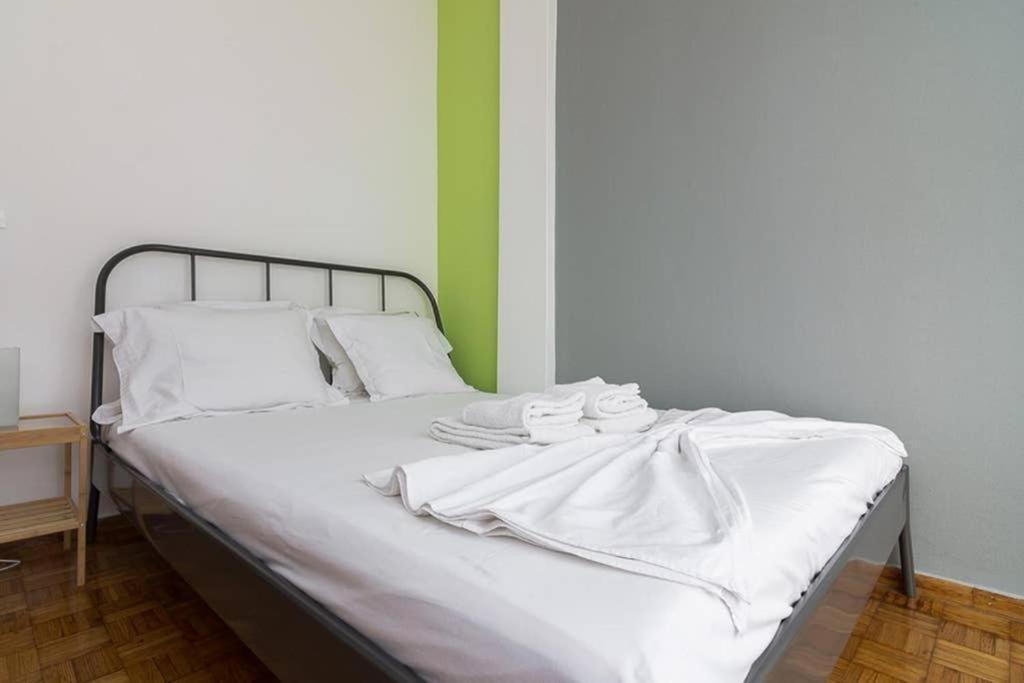 Sunlit 2Br Oasis In Metaxourghio 3Min From Metro Atenas Exterior foto